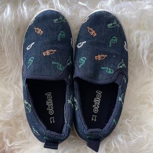 Okilol blue dinosaur shoes